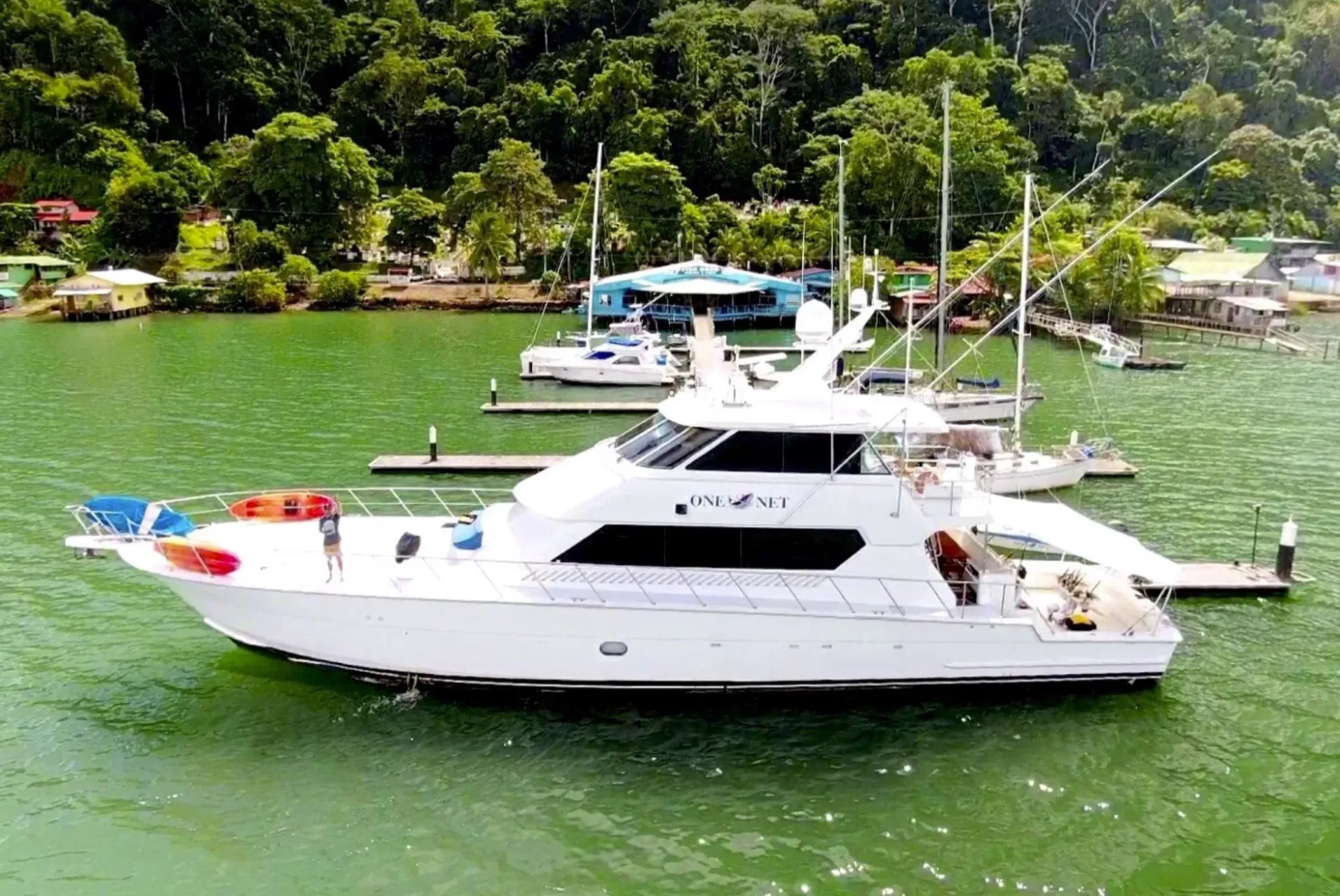 Costa Rica Charters: Experience Luxury in Paradise